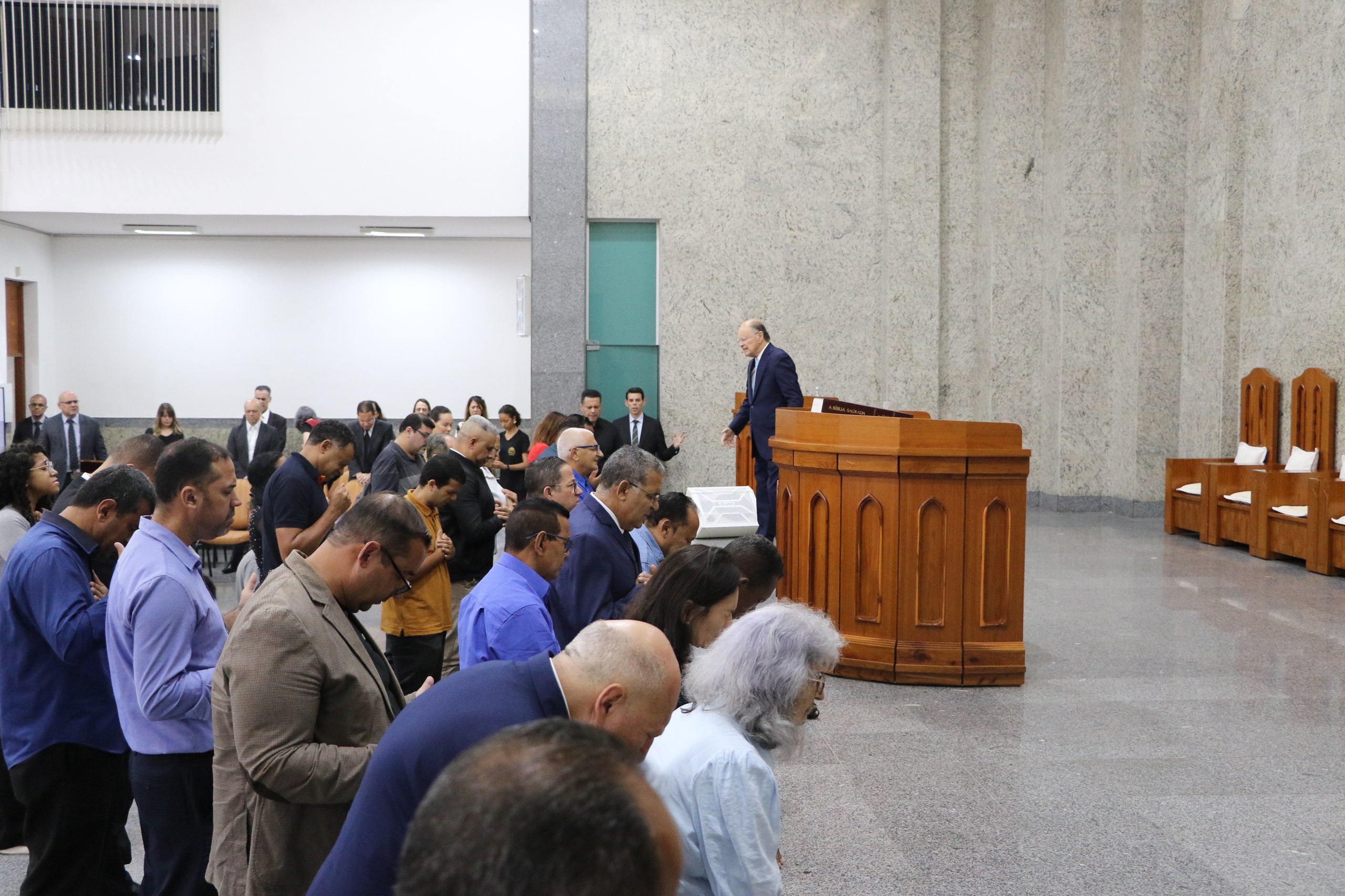 Imagem de capa - Você tem santificado ou blasfemado o nome de Deus?