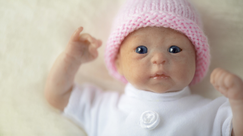 postMulher leva bebê reborn em UPA, na Bahiana categoria&quot;Queria dar vacina&quot;