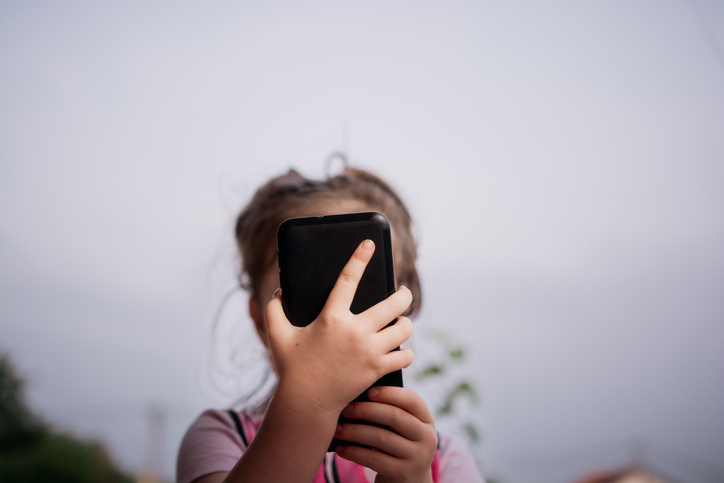 Imagem de capa - O mundo que os celulares estão construindo em nossa sociedade