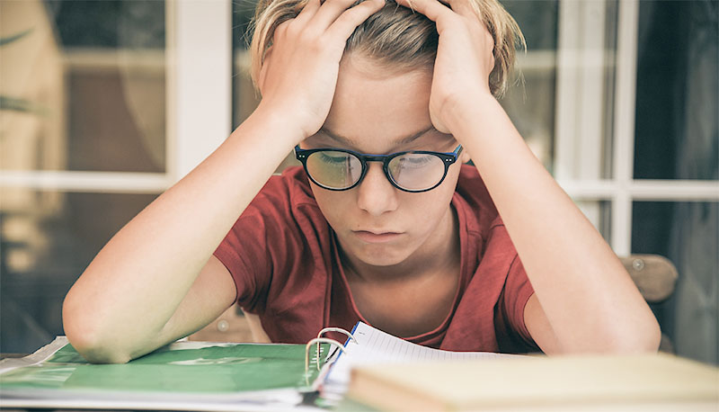 Imagem de capa - Crise na educação brasileira não é crise, é projeto de empobrecimento do ensino