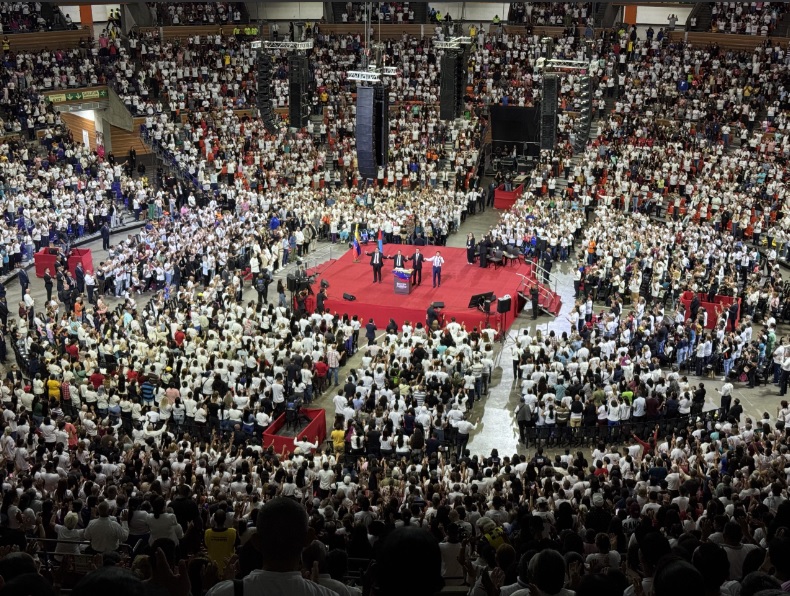 postSaiba como foi o evento no Poliedro, em Caracas, Venezuelana categoriaEncontro das Famílias