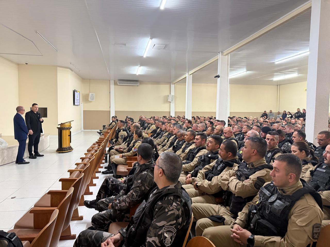 Imagem de capa - Em Curitiba: Templo Maior da Universal sedia evento da Polícia Militar