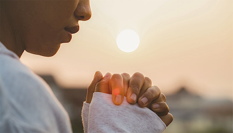 Imagem de capa - A Fé inteligente sacrifica pelo eterno e permanece até o fim