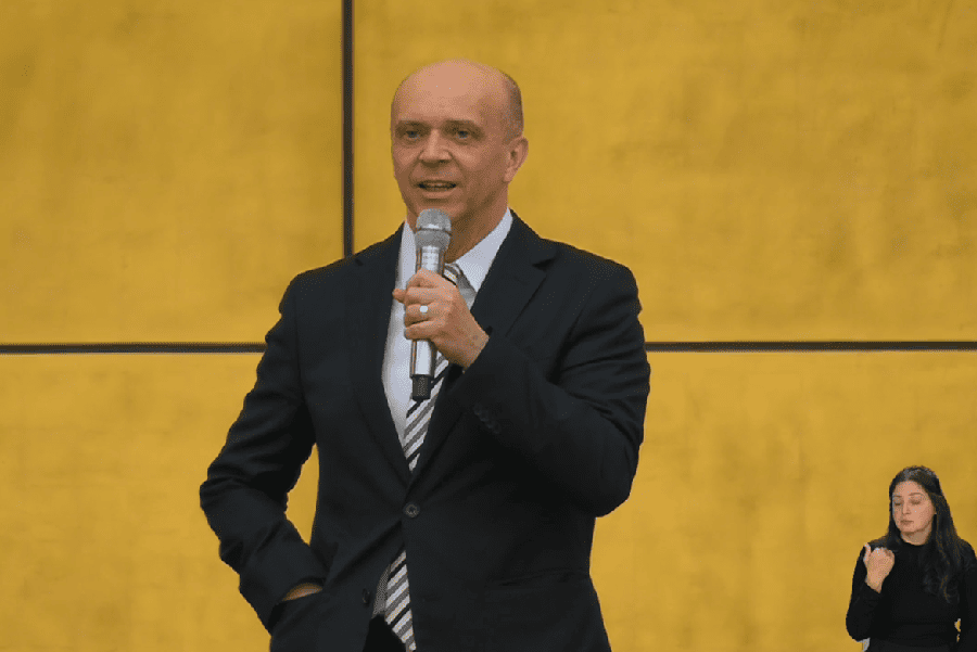 postApós 16 minutos morto, Bispo Adilson volta à vida sem sequelasna categoriaNo Templo de Salomão, ele contou o que aprendeu