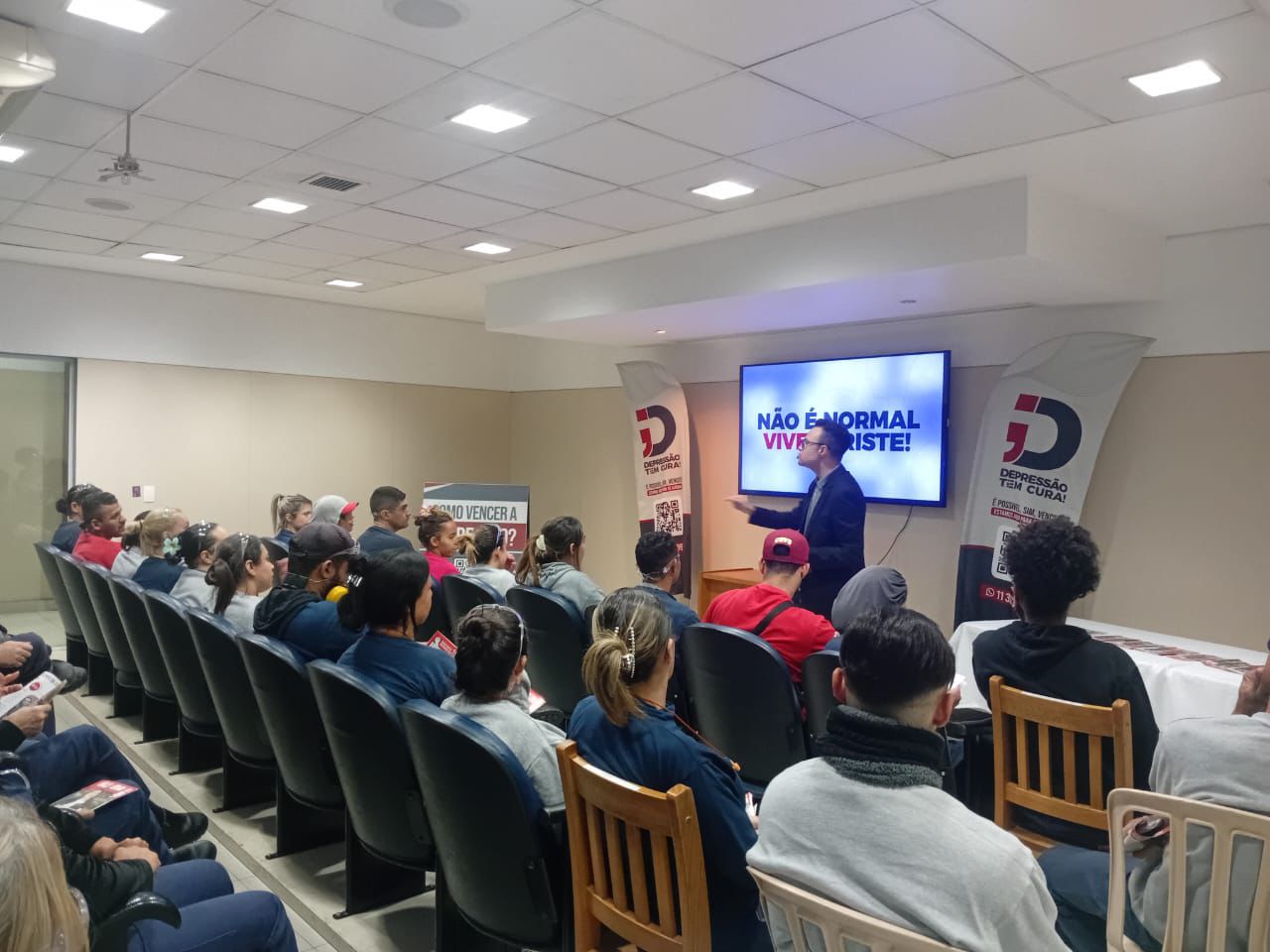 postGrupo realizou dia de palestras na empresa Bombril. Veja como foina categoriaDepressão tem Cura