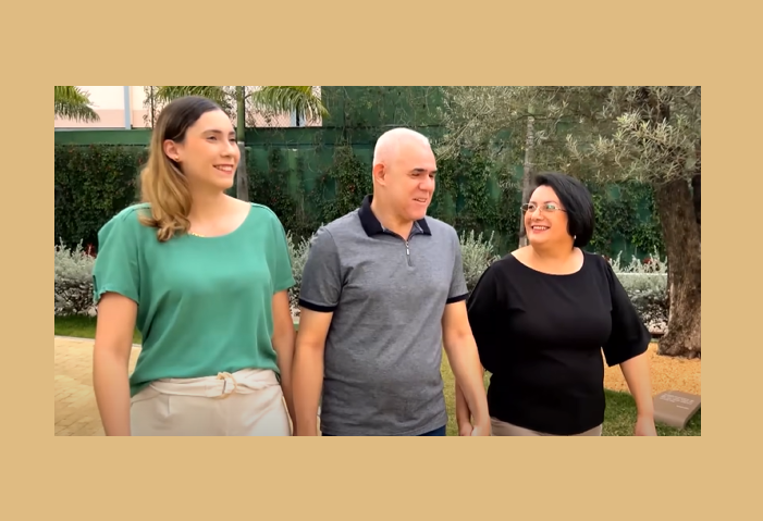 postEles viram a transformação de uma filha que rejeitava a féna categoriaO impacto da perseverança