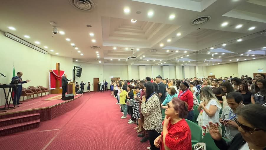 Imagem de capa - "Encontro das Famílias": Bispo Macedo faz reunião na Itália
