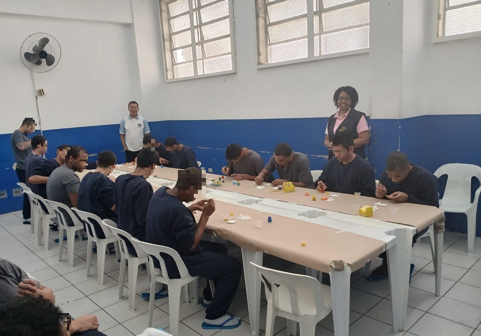 postOficina de artesanato alcança dezenas de adolescentesna categoriaSocioeducativo