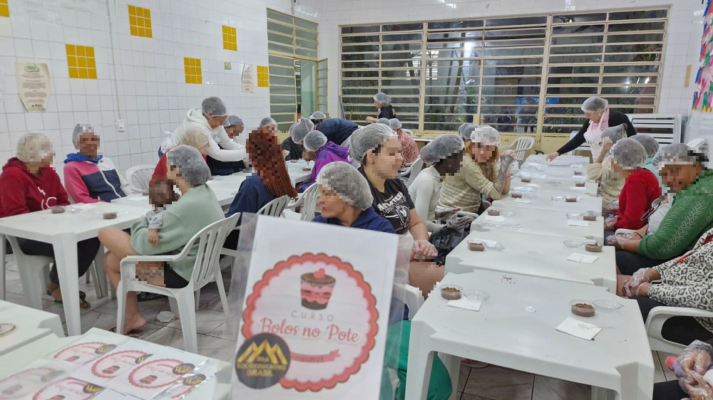 postMulheres participam de curso de culinária em São Paulona categoriaMovimento Sócio Abrigo 