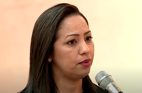 Ela acreditava que os vícios iriam preencher a sua dor