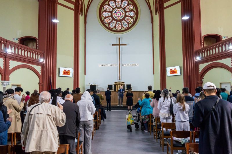 Imagem de capa - Universal celebrará 30 anos de trabalho evangelístico na Alemanha