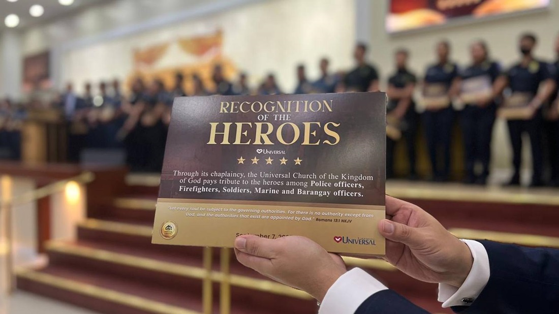 Imagem de capa - Agentes de segurança são homenageados nas Filipinas