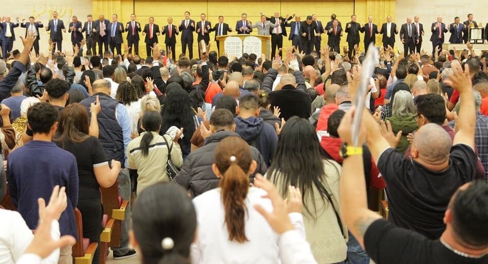 postConfira como foi o &quot;Clamor dos Revoltados&quot;, no Templo de Salomãona categoriaNotícias da Universal
