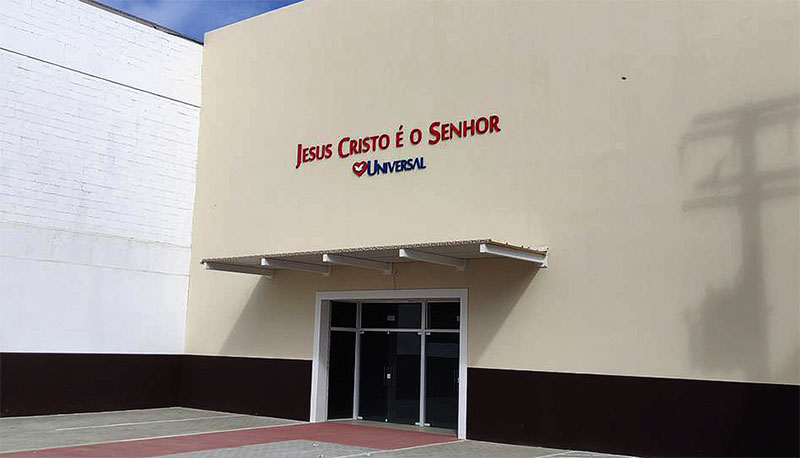 Universal leva fé da capital ao sertão de Pernambuco