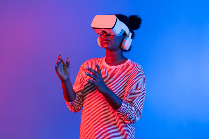 crianças adolescentes realidade virtual VR redes sociais