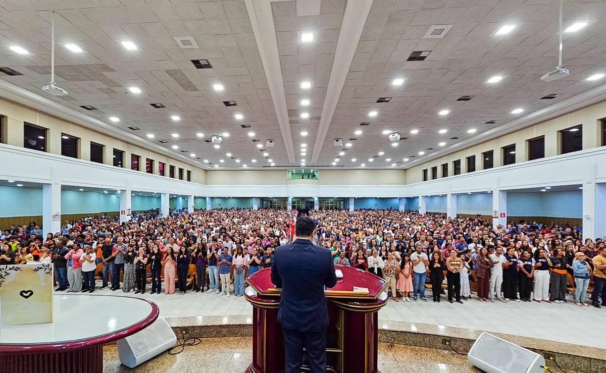 Imagem de capa - "Caravana da Fé", em Minas Gerais, passa por Contagem