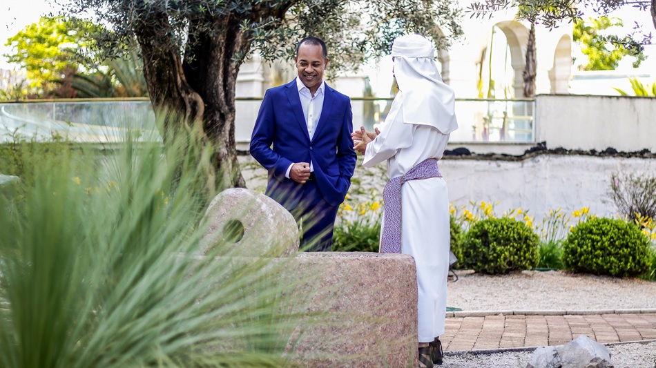 postJornalista Luiz Fara Monteiro visita o Jardim Bíblico e vivencia essa experiênciana categoriaImersão profunda na história da fé