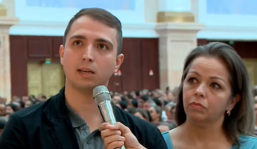 Gabriel e a mãe Agda