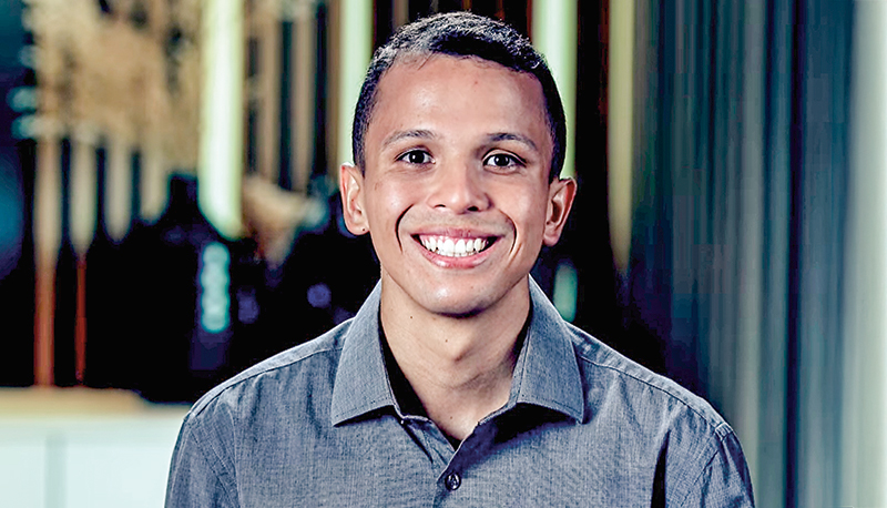 postEle trilhou o caminho sombrio da destruiçãona categoriaFolha Universal