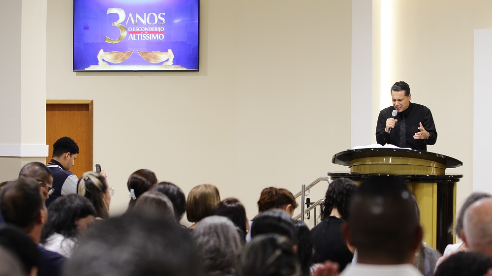 postBispo Renato Cardoso realiza reunião no “Esconderijo do Altíssimo”na categoriaNotícias