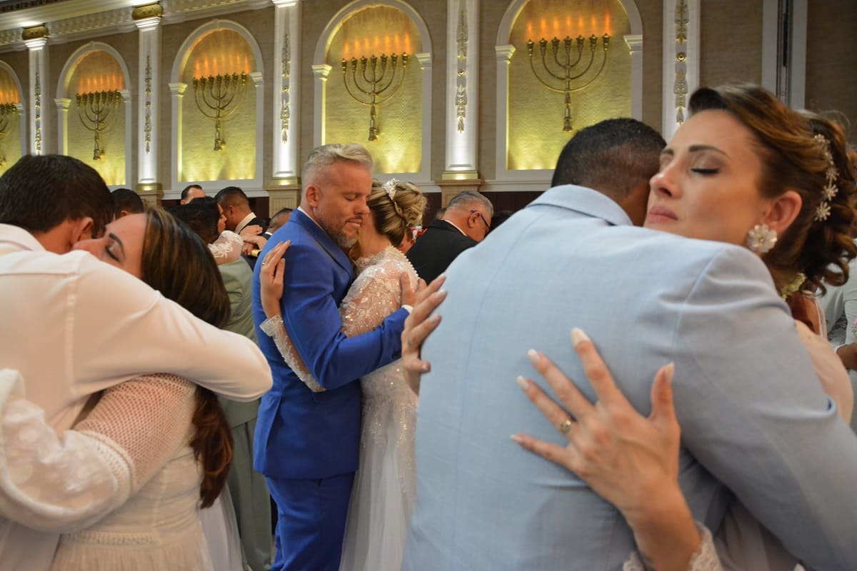 postFé colocada no altar: o primeiro passo para um casamento abençoadona categoriaNotícias
