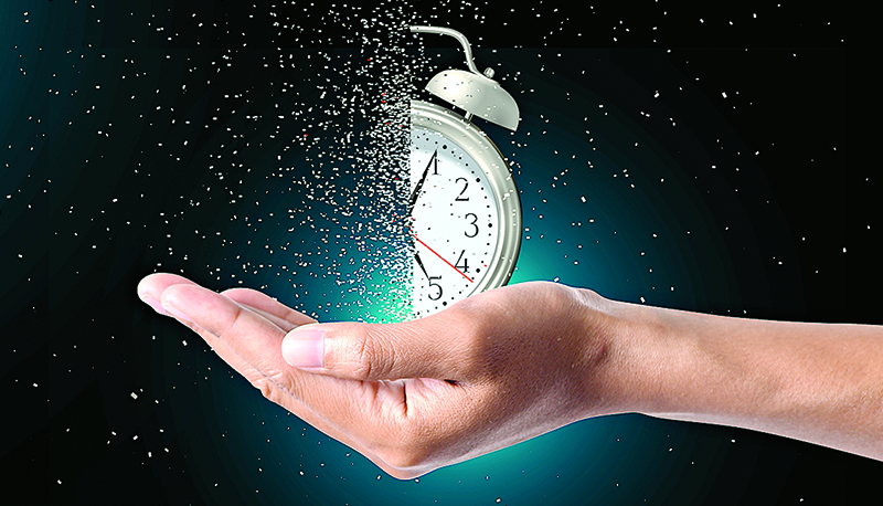 Clock Dispersing in hand