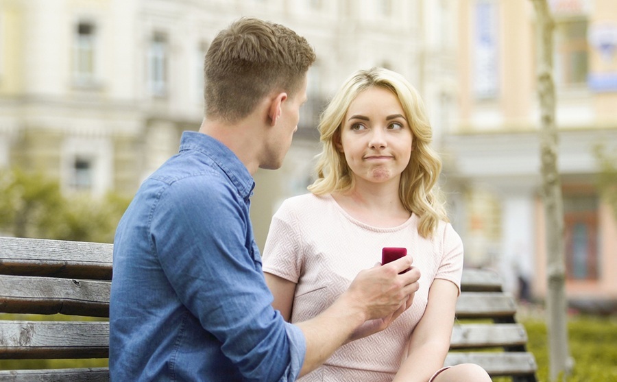 postPor que evitá-lo pode ser um sinal de insegurançana categoriaVida a dois: compromisso oficial