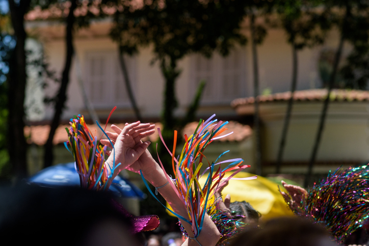 Imagem de capa - Carnaval: entre a euforia passageira e a necessidade de blindagem espiritual