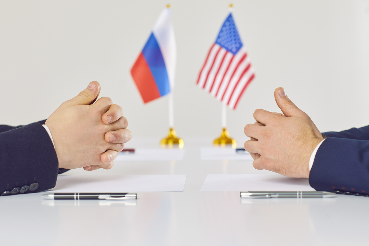 postFim do acordo Novo START reacende tensão nuclear no mundona categoriaEntre EUA e Rússia