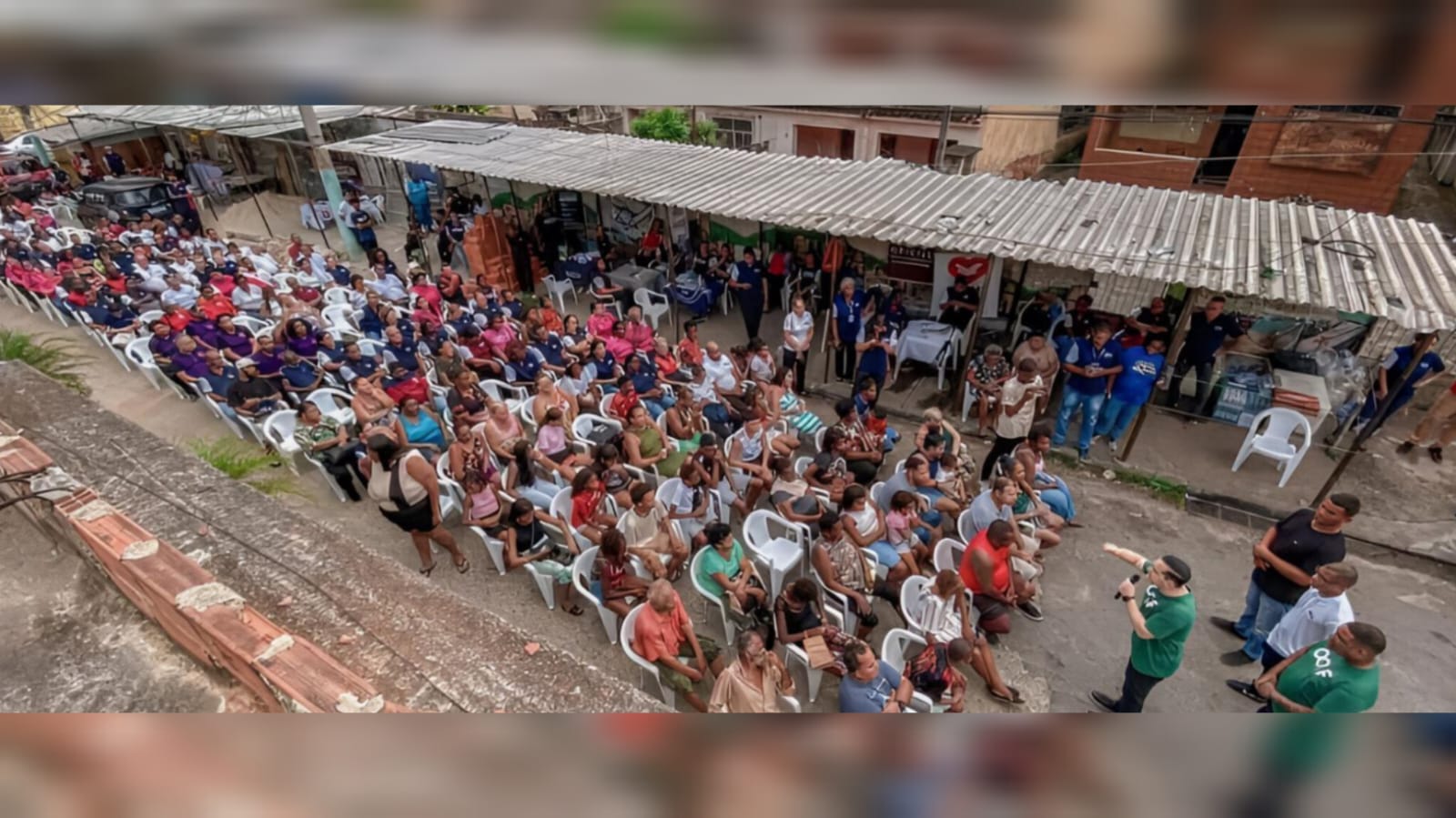 Imagem de capa - Palavra de fé alcança a Comunidade da Serrinha, no Rio de Janeiro