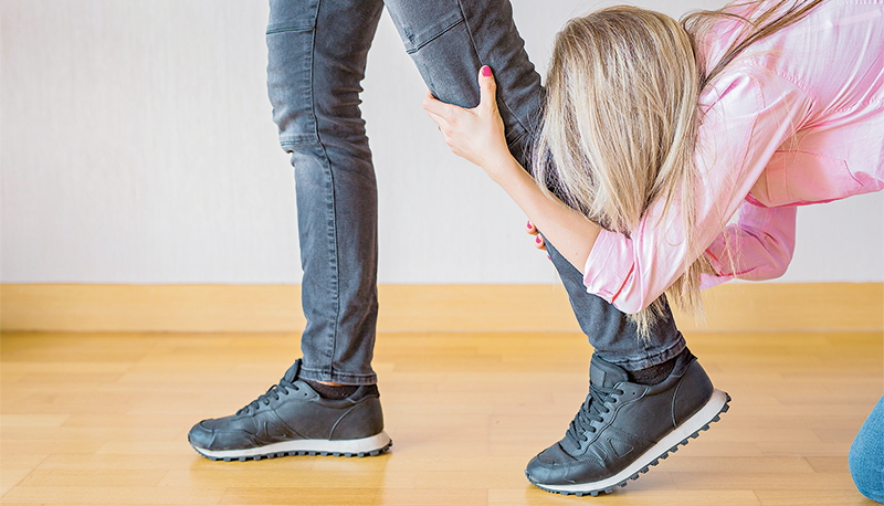 Boyfriend leaving his girlfriend.