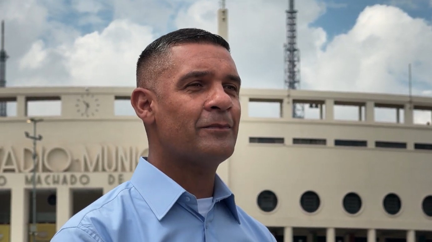 postAlexsandro Carvalho clamou pela vida da filha e, neste ano, ele buscará outra respostana categoriaResultado do "Família ao Pé da Cruz"