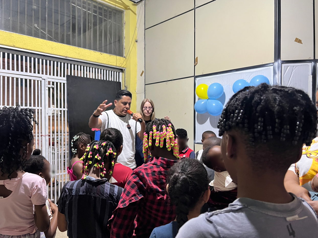 postUSE e EBI promovem ação especial para famílias imigrantesna categoriaNoite diferente