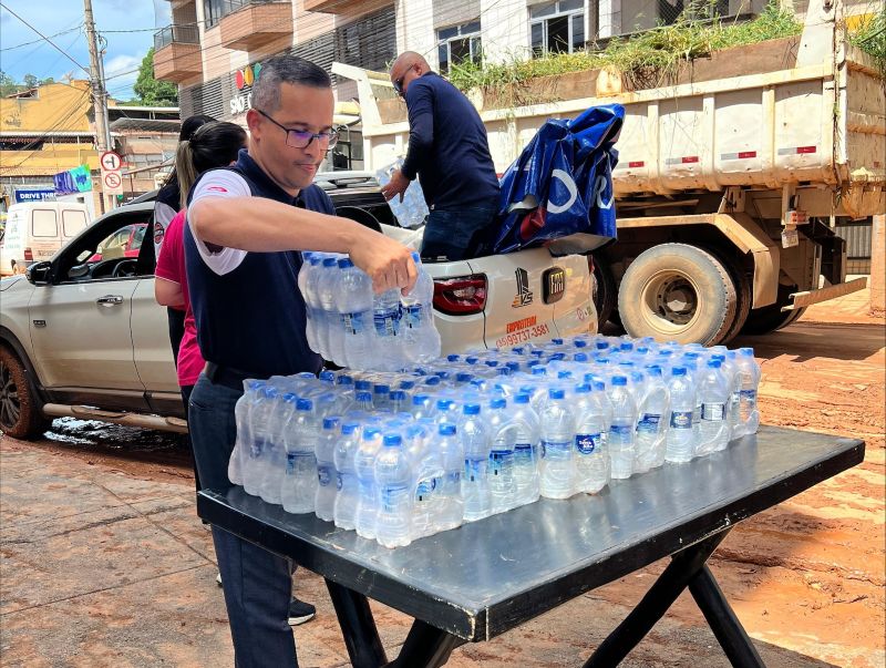 postVoluntários levam socorro às vítimas da chuva em Minas Geraisna categoriaNotícias