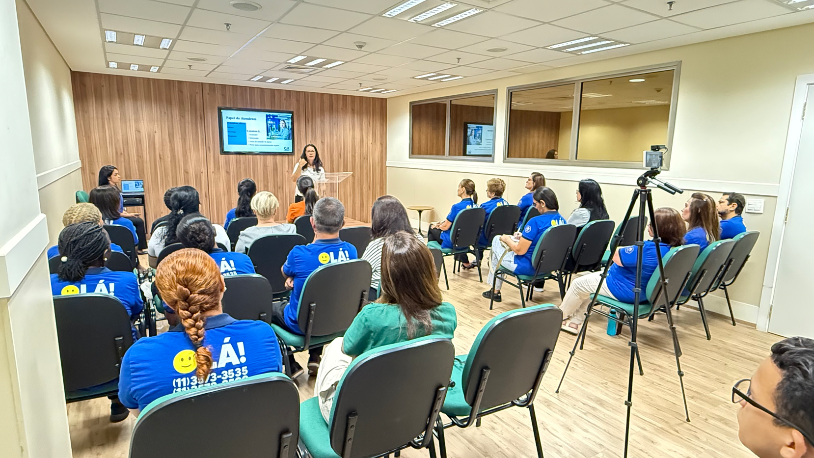 postTreinamento para atender pessoas atípicasna categoriaCdeA e Univer Ensino