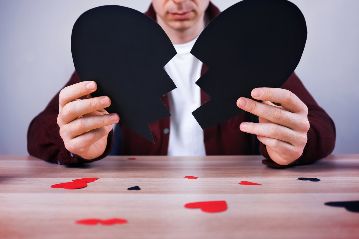 Imagem de capa - Mágoa: uma cela invisível que paralisa sua vida