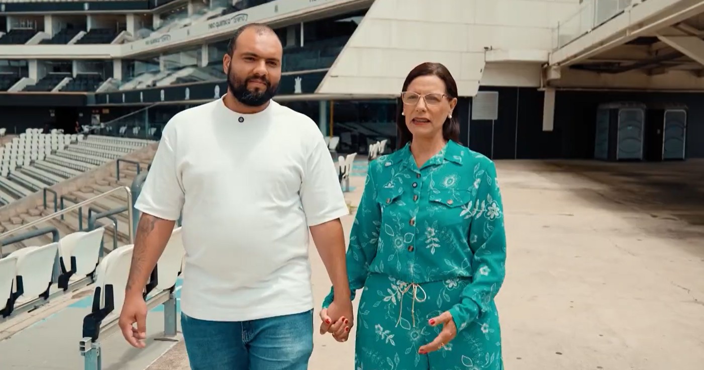 Imagem de capa - Resultado do evento Família ao Pé da Cruz:  a fé de uma mãe e a transformação de um filho