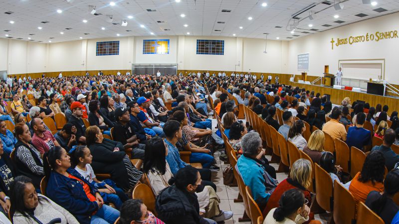 Imagem de capa - Semana do Poder fortalece a fé e leva ensinamentos práticos aos participantes em Diadema