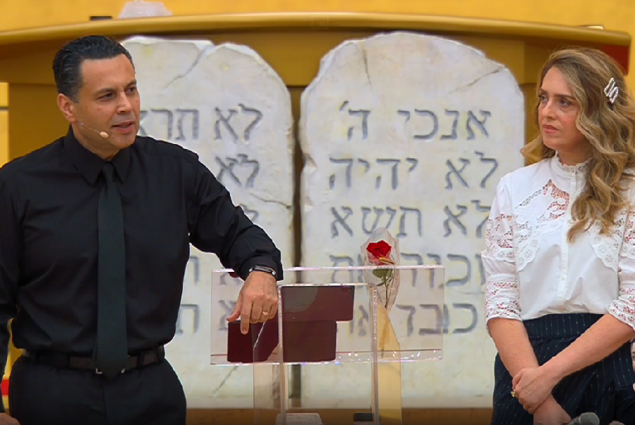 O Poder de uma Rosa nas Mãos de Deus