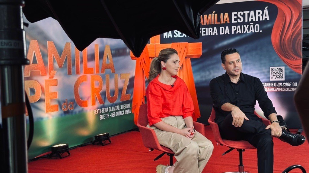 postRenato e Cristiane Cardoso fazem alerta sobre crise nas famílias. Assista aqui!na categoriaDomingo Espetacular: um convite para o 'Família ao Pé da Cruz'