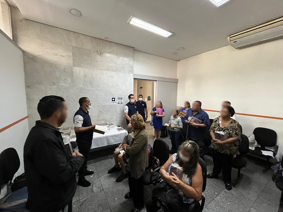 Projeto Fome da Palavra chega a clínica de hemodiálise em SP