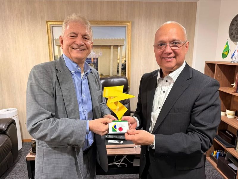 postCônsul brasileiro é recebido na Igreja Universal em Hamamatsuna categoriaNotícias