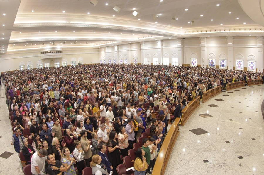 postMais de 56 mil participam do Família ao Pé da Cruz no Paranána categoriaNotícias