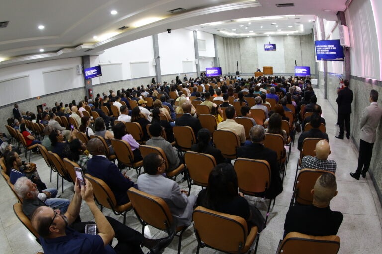 postUnidade e obediência à vontade de Deus: temas abordadosna categoriaCongresso RenovAção em SP