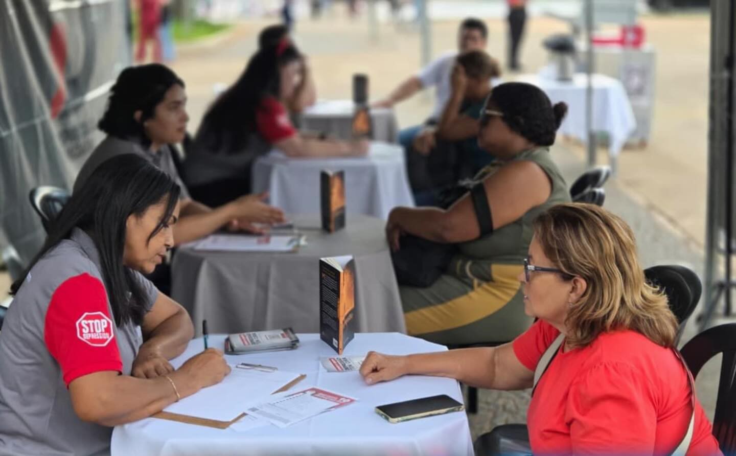 postGrupo Depressão Tem Cura leva assistência emocional à Praça do Relógio, no DFna categoriaNotícias