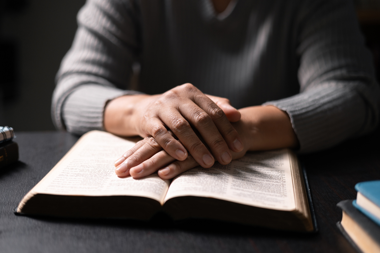 postSe humilhar e orar: leia a mensagem no blogna categoriaEster Bezerra