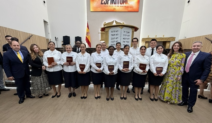 postConsagração de servos marca avanço da Obra de Deus na Espanhana categoriaNotícias