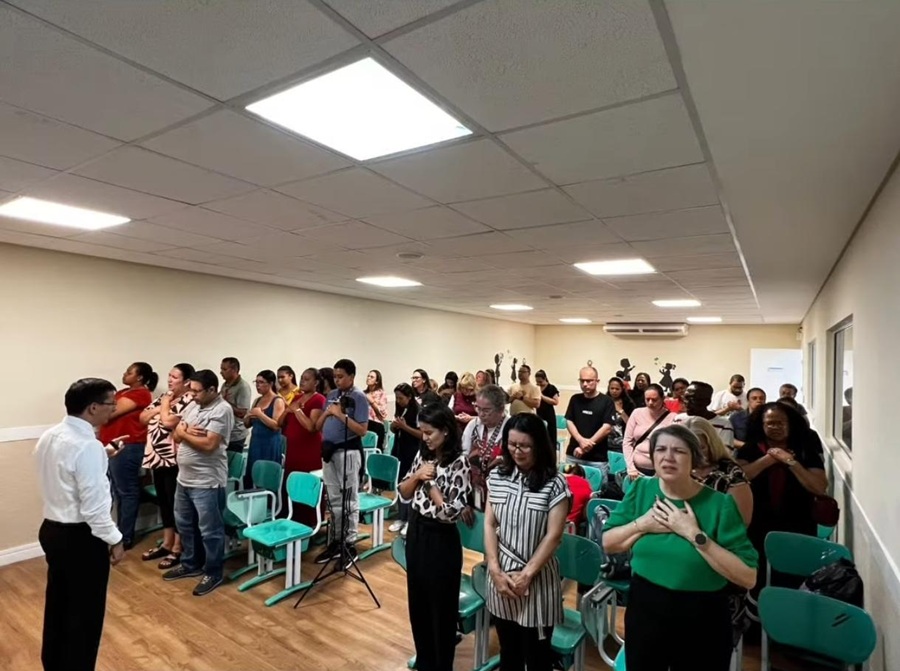 Abril Azul EBI reforça conscientização sobre o autismo e apoio às famílias