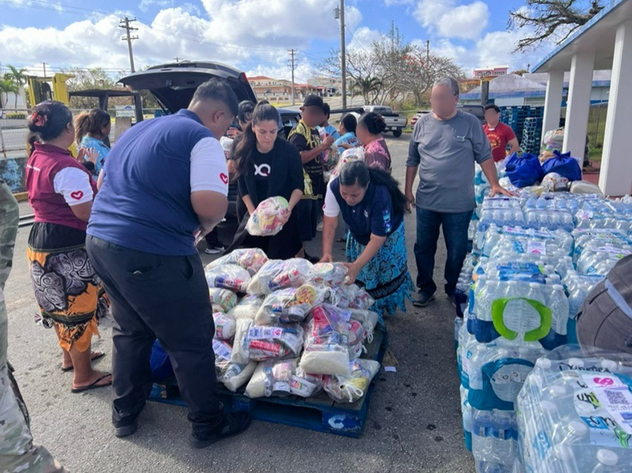 Unisocial em Guam leva ajuda a famílias afetadas pelo tufão Sinlaku