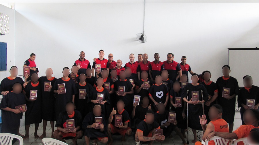 postFome da Palavra leva Bíblias e batismo a internos no Maranhãona categoriaNotícias